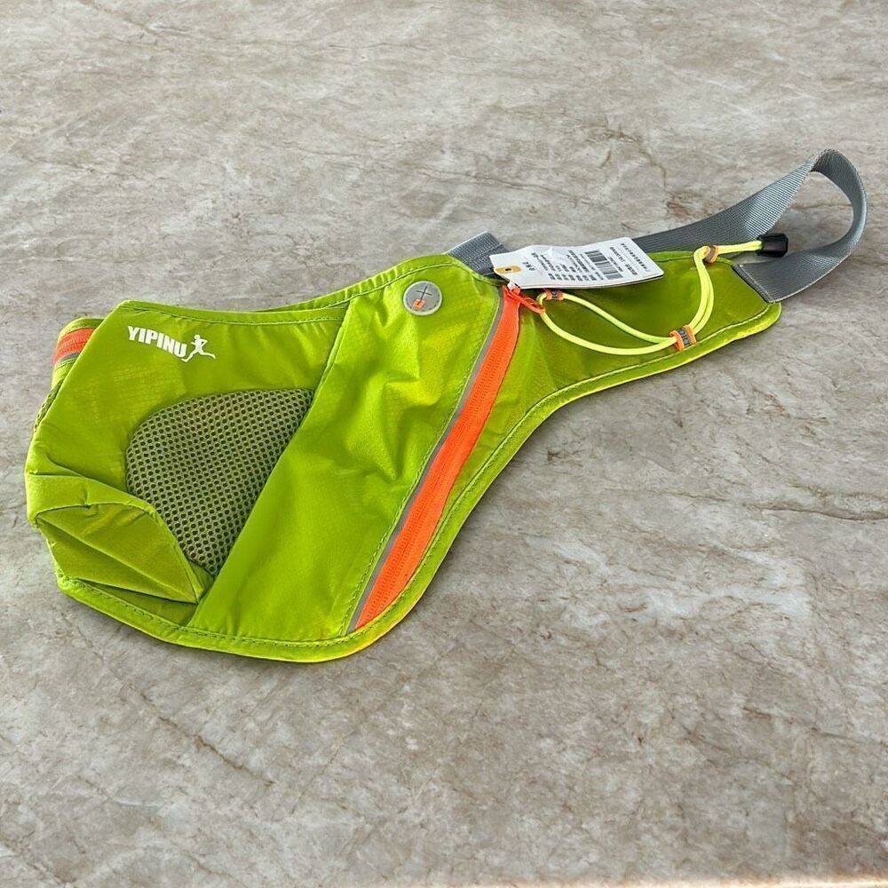 NWT Running/Hiking Fanny Belt